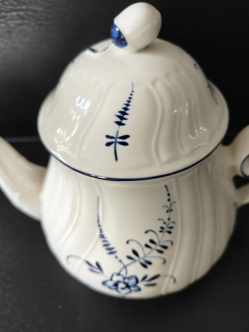 Villeroy And Boch Vieux Luxembourg Porcelain Teapot